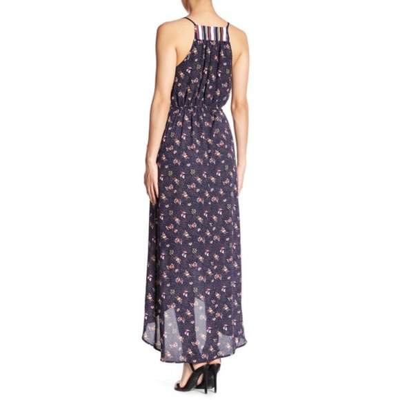 Spirit of Grace Faux Wrap Maxi Dress - Picture 3 of 8